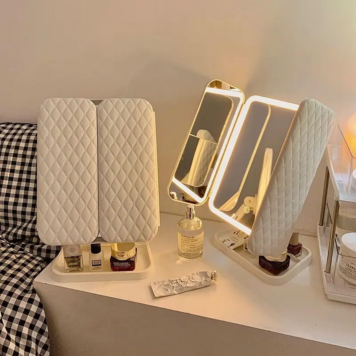 🪞Multifold LED Makeup Mirror